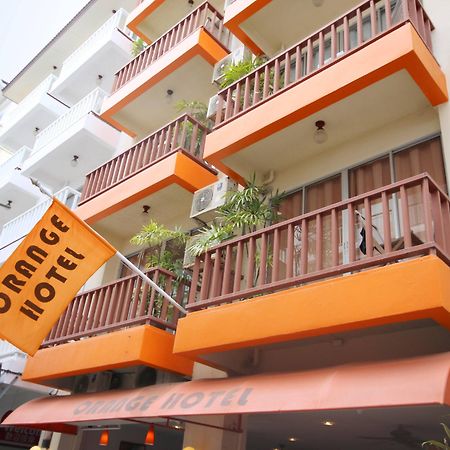 Orange Hotel Patong Esterno foto