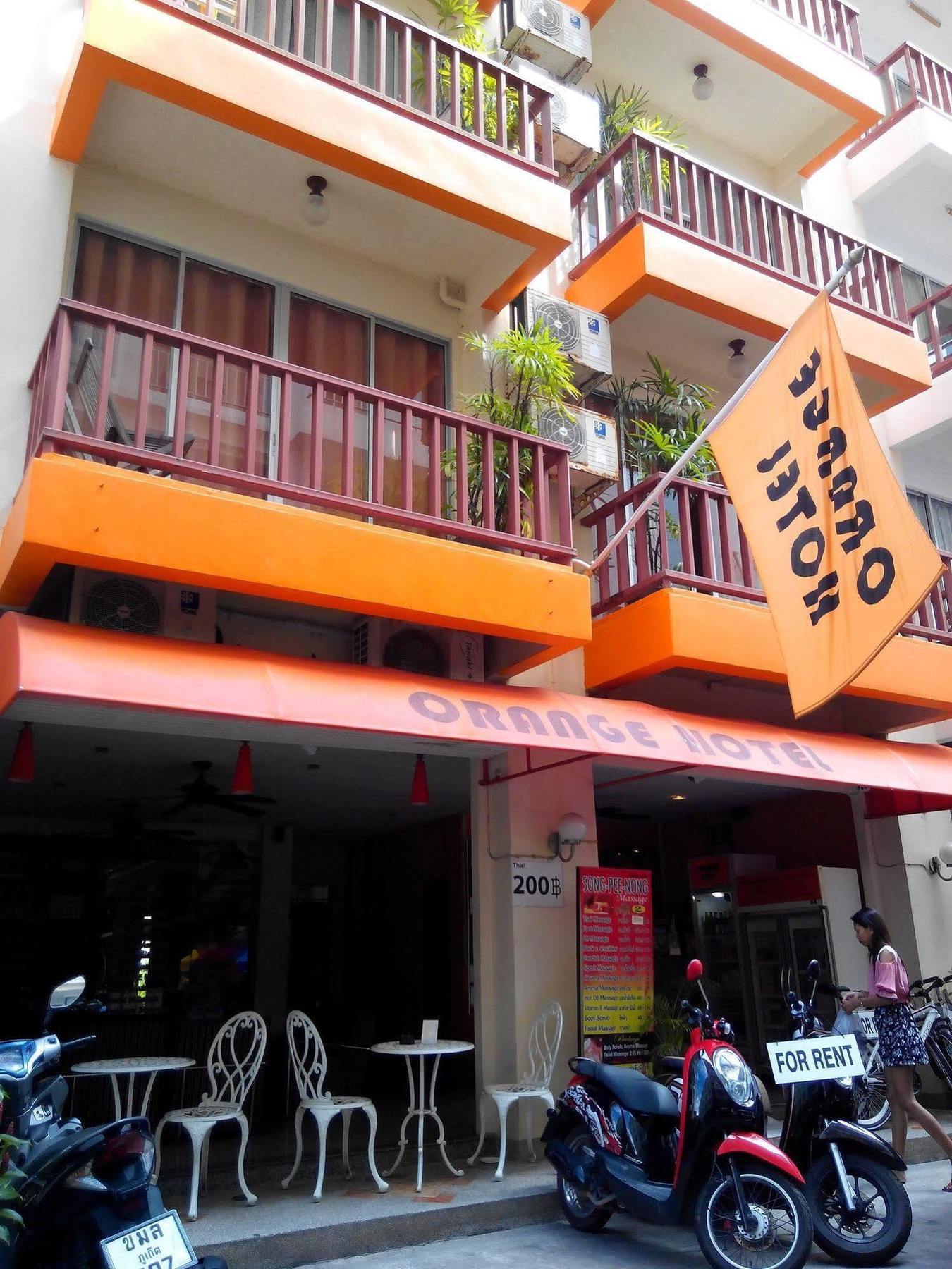 Orange Hotel Patong Esterno foto